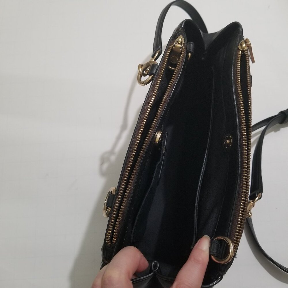 Coach Brand purse in brown - Picture 4 of 9